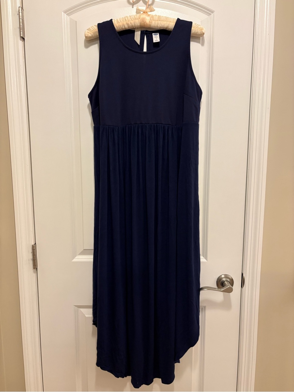 Old Navy Maternity Sleeveless Maxi Dress in Navy